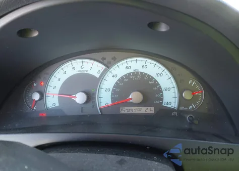 2010 Toyota Camry Se z USA, uszkodzony, nr VIN 4T1BF3EK5AU106517